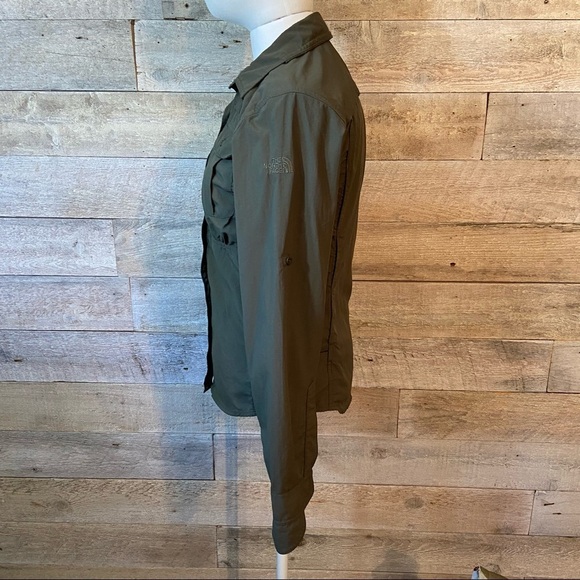 The North Face  button up long‎ sleeved top size XS - Picture 2 of 16